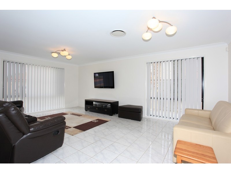 5 Chilton Crescent, North Lakes QLD 4509