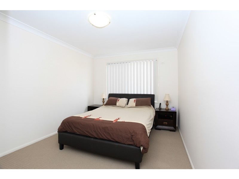 5 Chilton Crescent, North Lakes QLD 4509