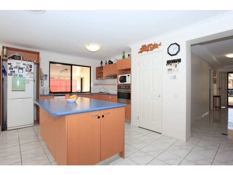 5 Chilton Crescent, North Lakes QLD 4509