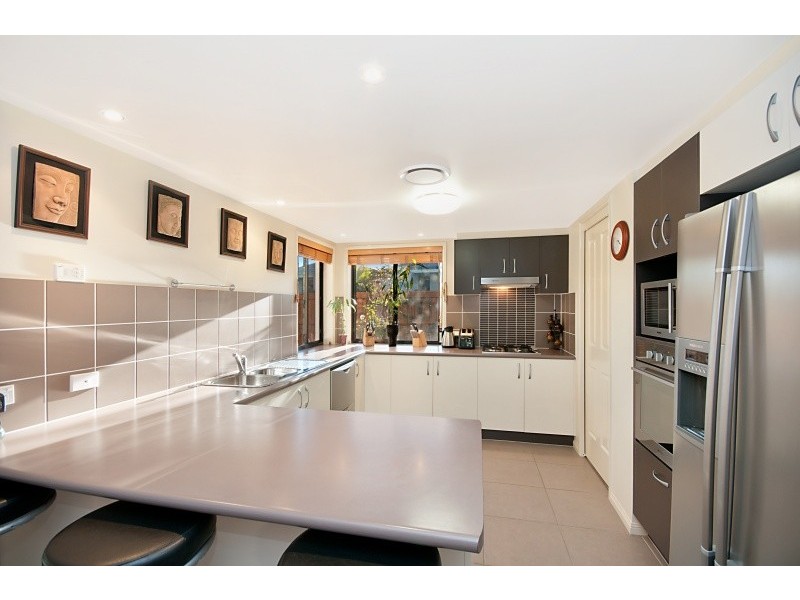 2 Burgan Place, North Lakes QLD 4509