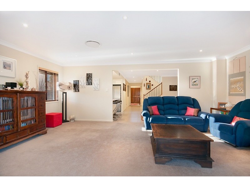 2 Burgan Place, North Lakes QLD 4509
