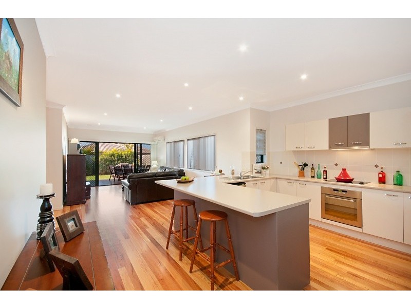 5 Kennedia Court, North Lakes QLD 4509