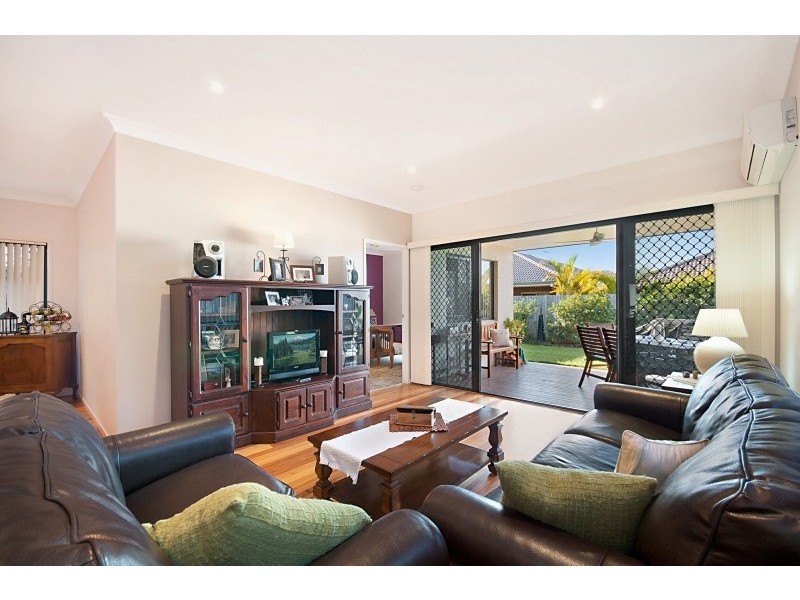 5 Kennedia Court, North Lakes QLD 4509