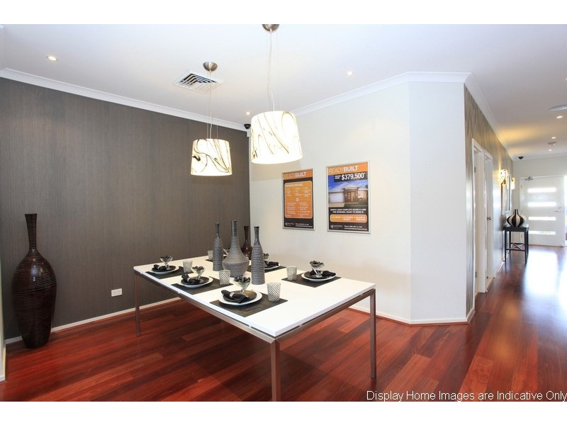 32 Severn Crescent, North Lakes QLD 4509