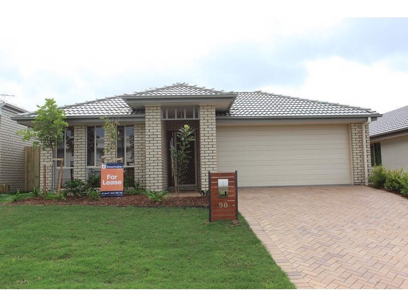 90 Mackintosh Drive, North Lakes QLD 4509