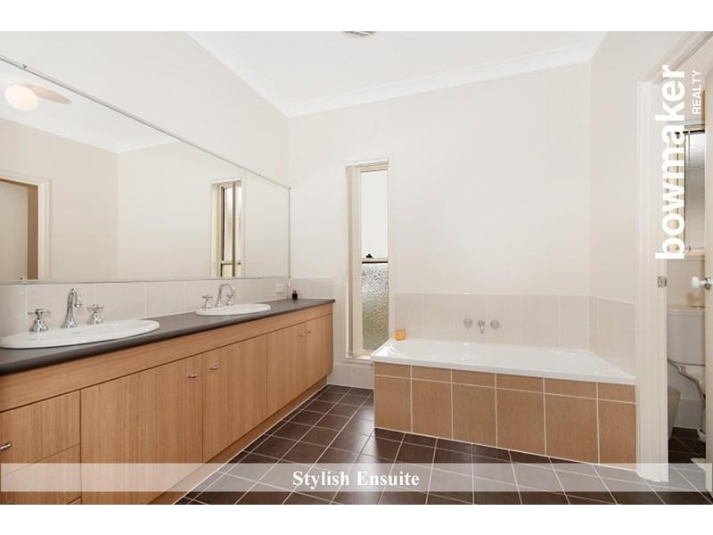 6 Armour Close, North Lakes QLD 4509