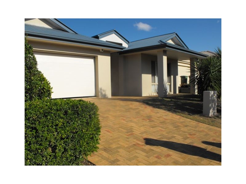 29 Turnstone Circuit, North Lakes QLD 4509