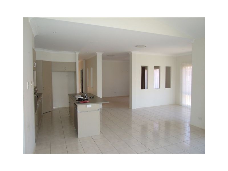 29 Turnstone Circuit, North Lakes QLD 4509