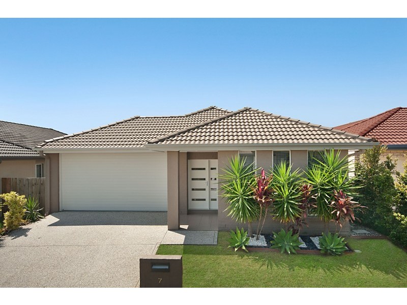 7 Elkhorn Court, North Lakes QLD 4509
