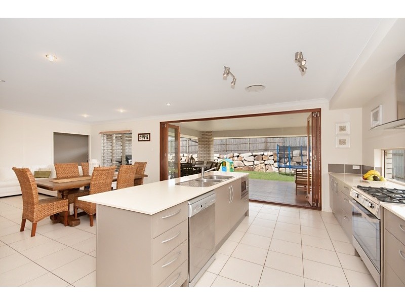 9 Possum Parade, North Lakes QLD 4509