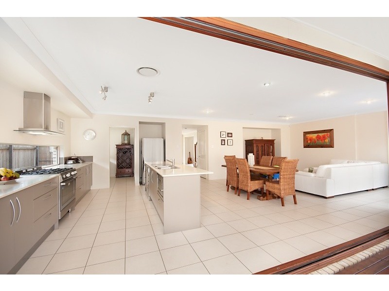 9 Possum Parade, North Lakes QLD 4509