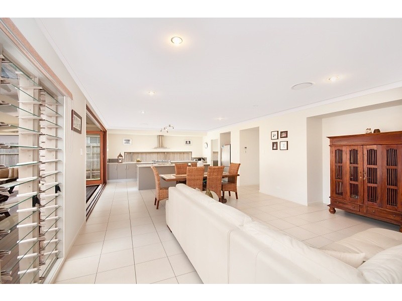 9 Possum Parade, North Lakes QLD 4509