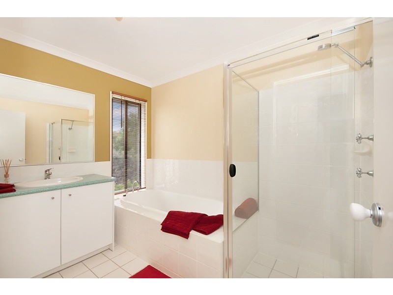 1 Willandra Parade, North Lakes QLD 4509