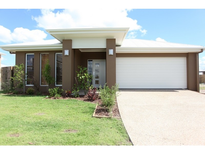 41 Riviera Crescent, North Lakes QLD 4509