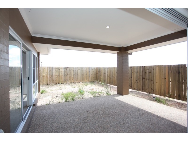 41 Riviera Crescent, North Lakes QLD 4509