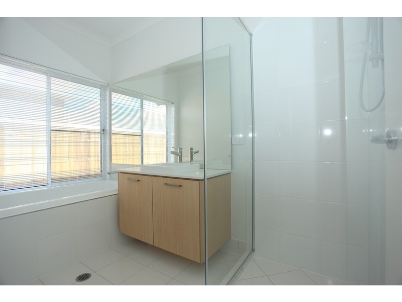 41 Riviera Crescent, North Lakes QLD 4509