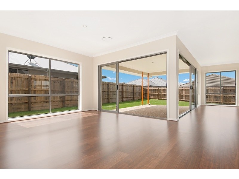 4 Merion Crescent, North Lakes QLD 4509
