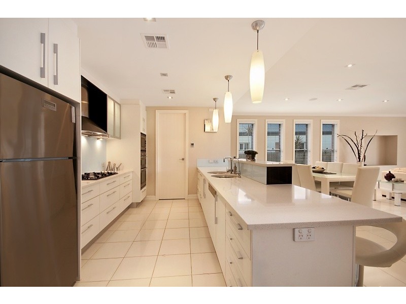 14 Allenby Close, North Lakes QLD 4509