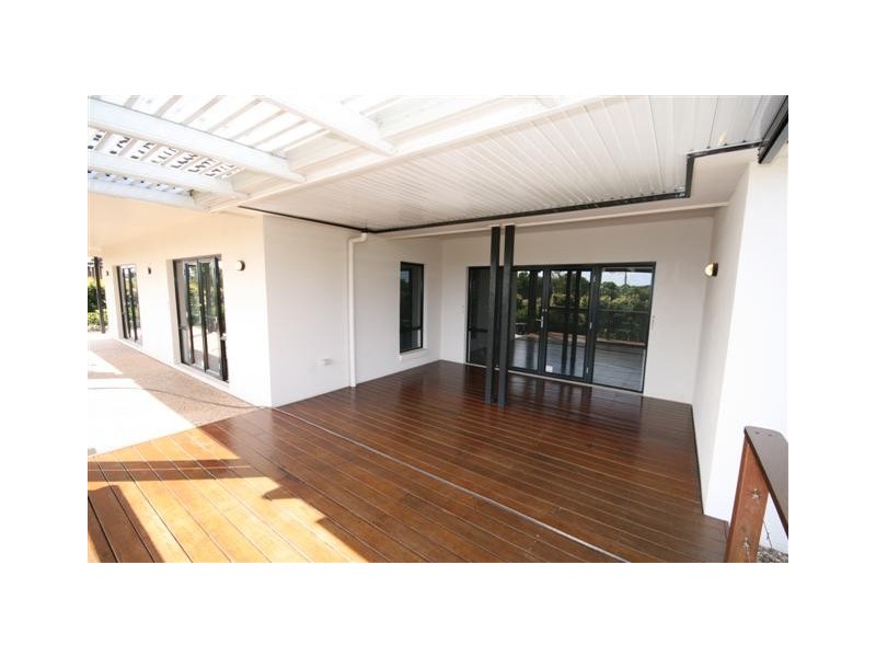 33 Dotterel Crescent, North Lakes QLD 4509