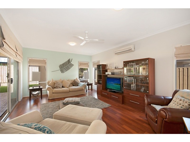 1 Allenby Close, North Lakes QLD 4509