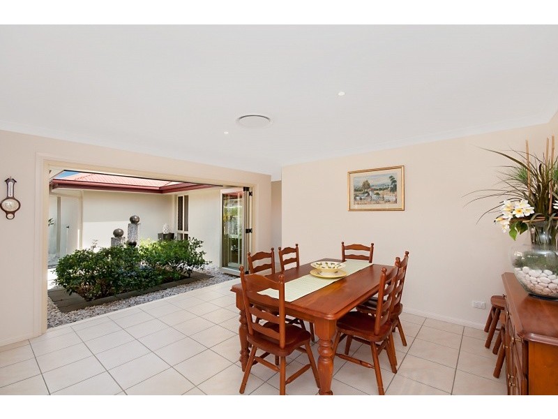 102 Copeland Drive, North Lakes QLD 4509