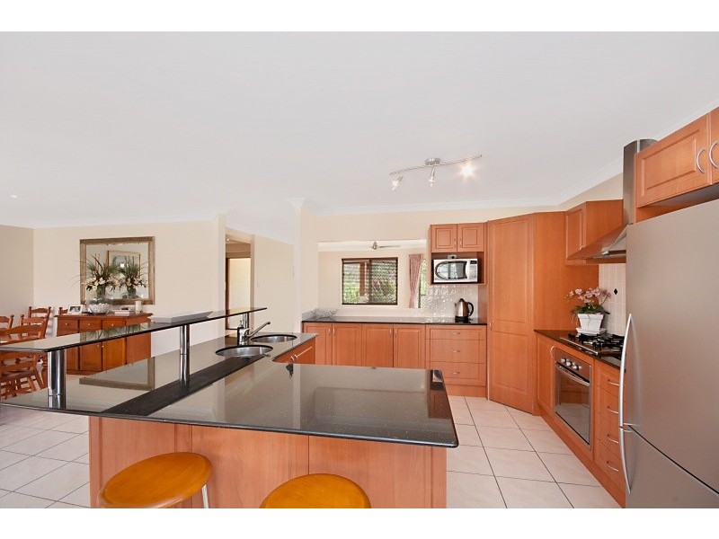 102 Copeland Drive, North Lakes QLD 4509