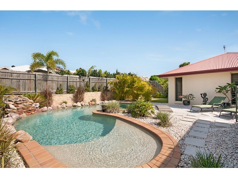 102 Copeland Drive, North Lakes QLD 4509