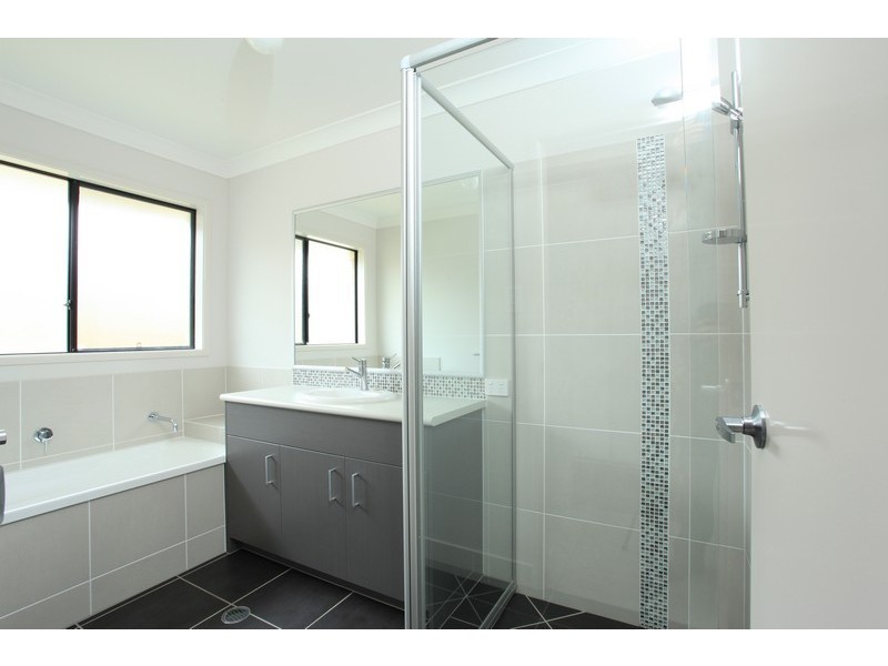 11 Mersey Street, North Lakes QLD 4509