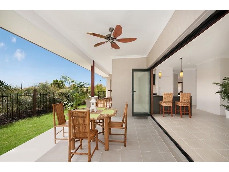 102 Nicklaus Parade, North Lakes QLD 4509