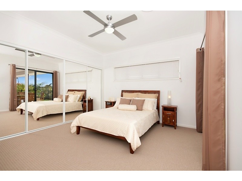 102 Nicklaus Parade, North Lakes QLD 4509