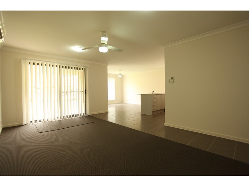 68 Mackintosh Drive, North Lakes QLD 4509