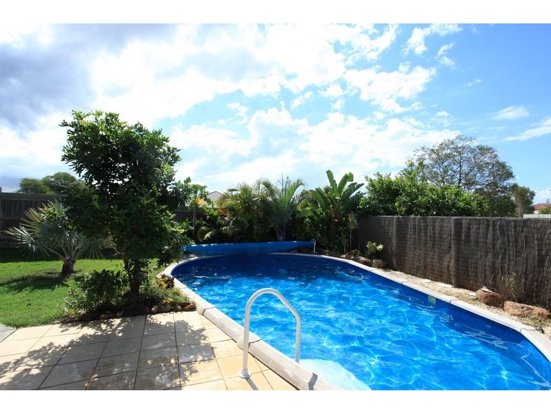 16 Mcpherson Court, North Lakes QLD 4509