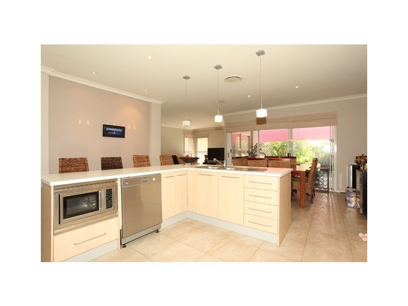 12 Douglas Circuit, North Lakes QLD 4509