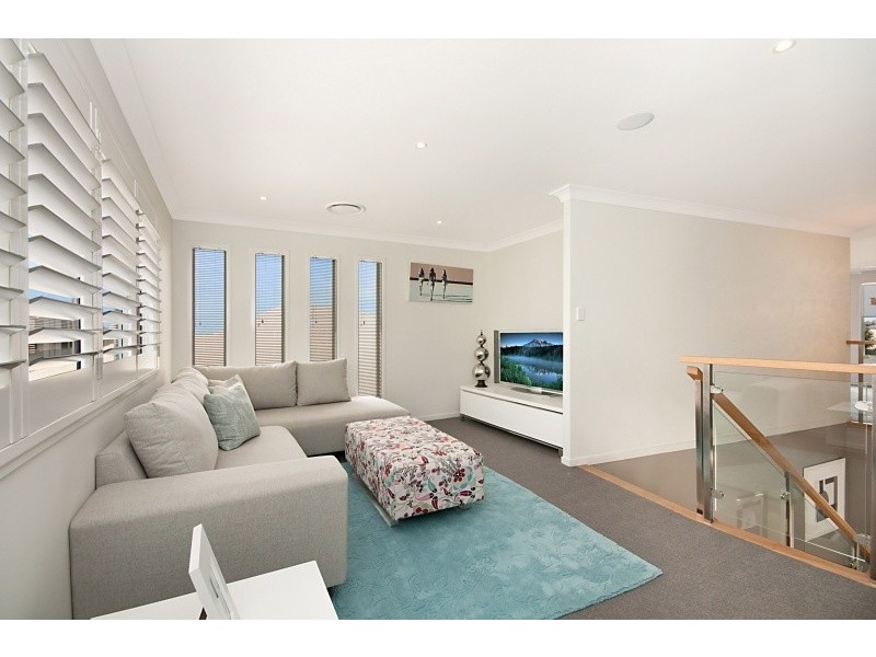 18 Forrestal Circuit, North Lakes QLD 4509