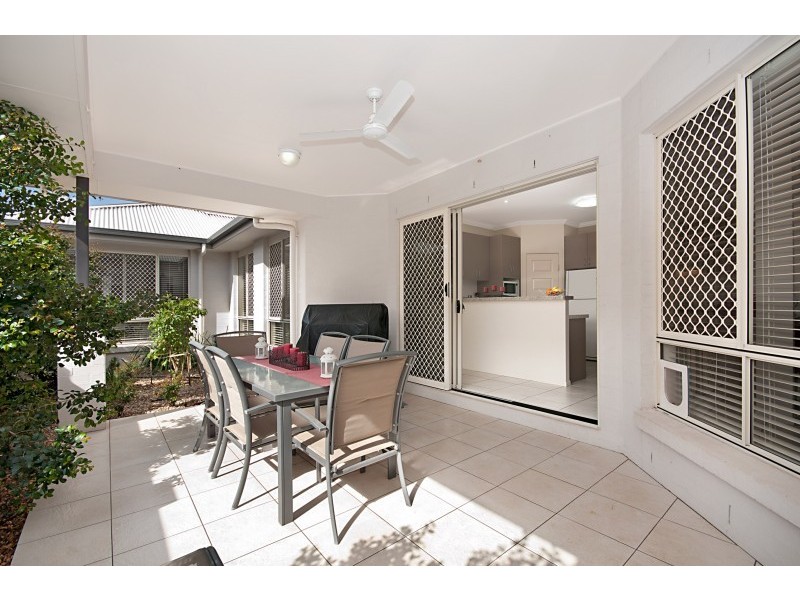 15 Planigale Crescent, North Lakes QLD 4509