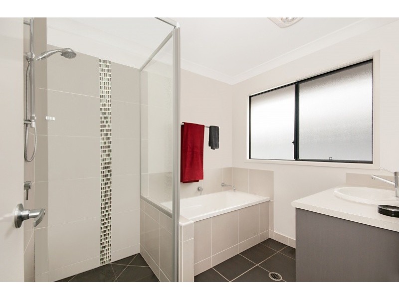 8 Tamar Circuit, North Lakes QLD 4509