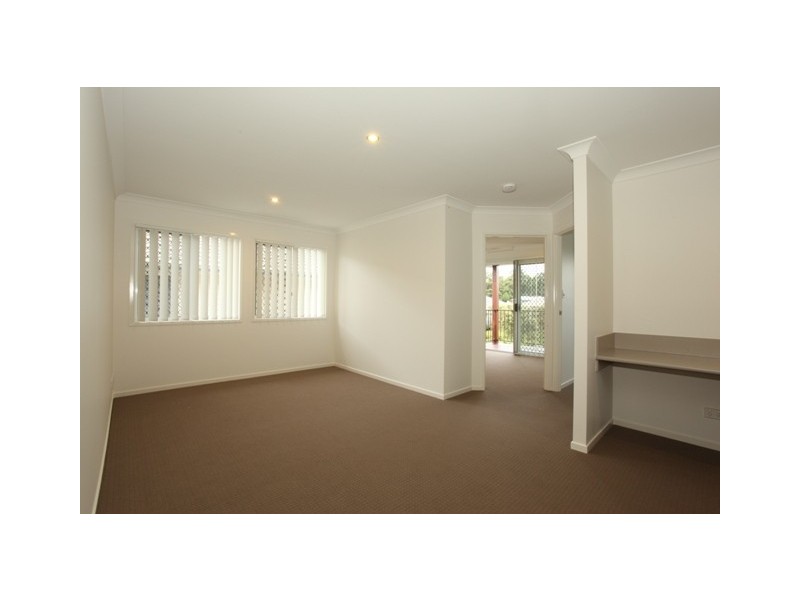 4 Kowari Crescent, North Lakes QLD 4509