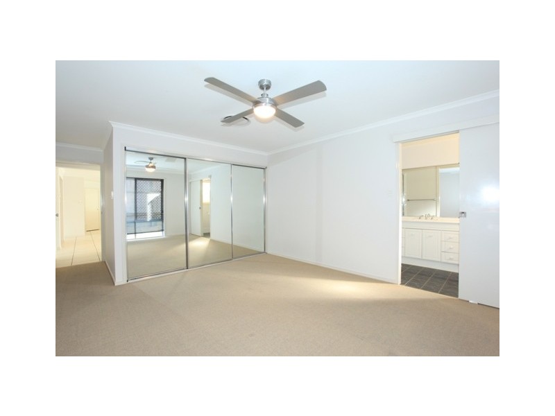 5 Springsure Parade, North Lakes QLD 4509