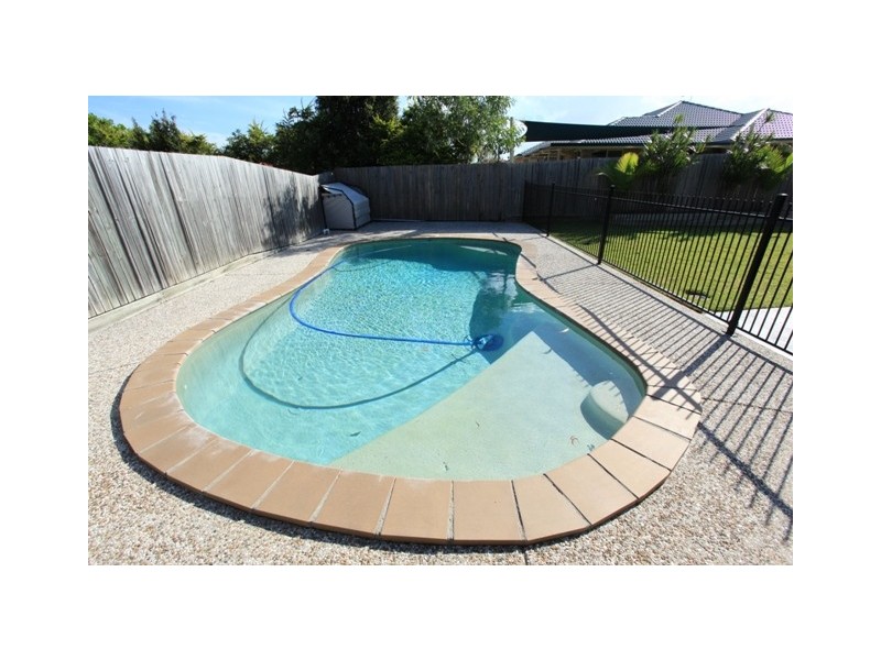 5 Springsure Parade, North Lakes QLD 4509