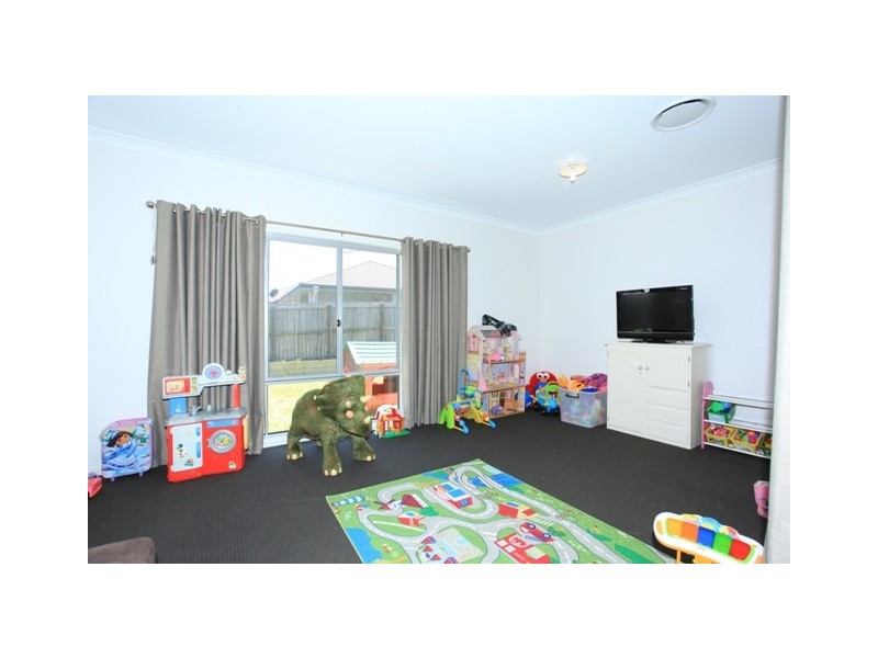 28 Dusky Street, North Lakes QLD 4509