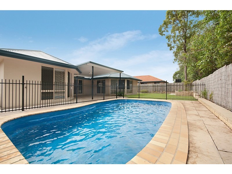 30 Whitfield Crescent, North Lakes QLD 4509