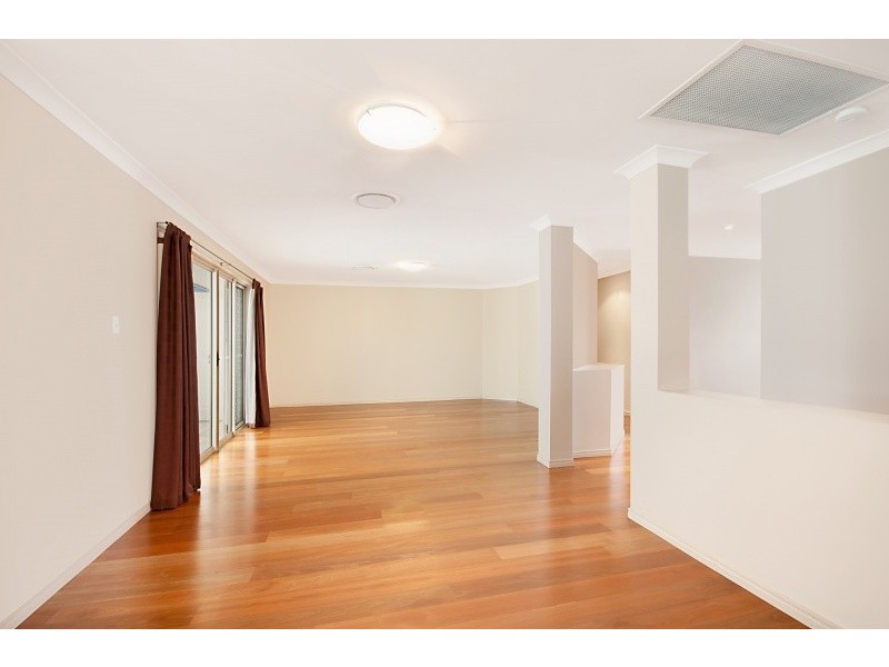 30 Whitfield Crescent, North Lakes QLD 4509