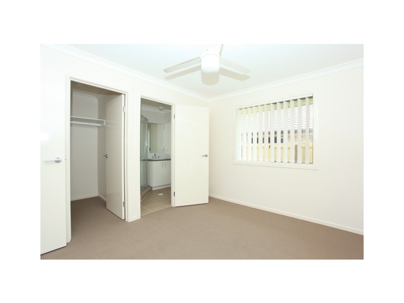 119 Mackintosh Drive, North Lakes QLD 4509