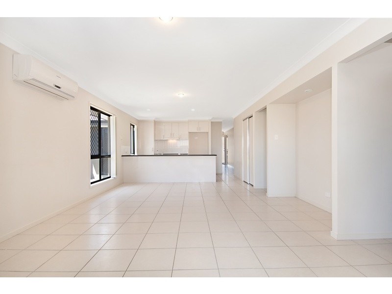 38 Sears Parade, North Lakes QLD 4509