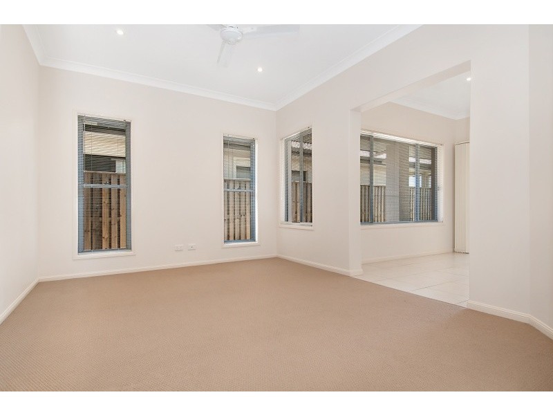 11 Dibbler Court, North Lakes QLD 4509