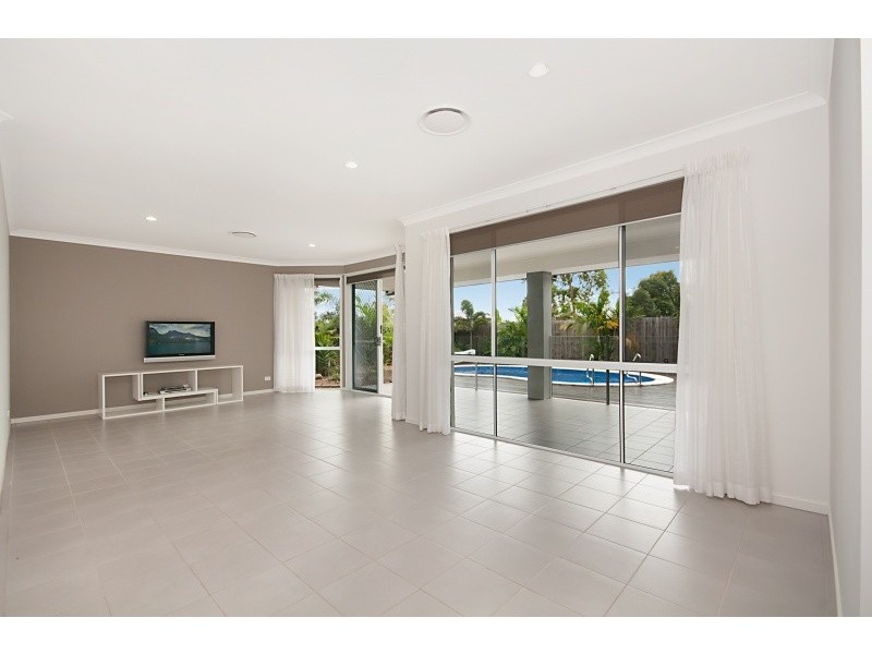 24 Hetherington Street, North Lakes QLD 4509