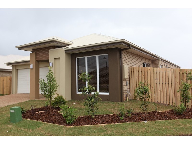 21 Moonie Crescent, North Lakes QLD 4509