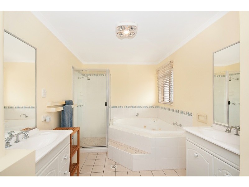 9 Crawford Street, North Lakes QLD 4509