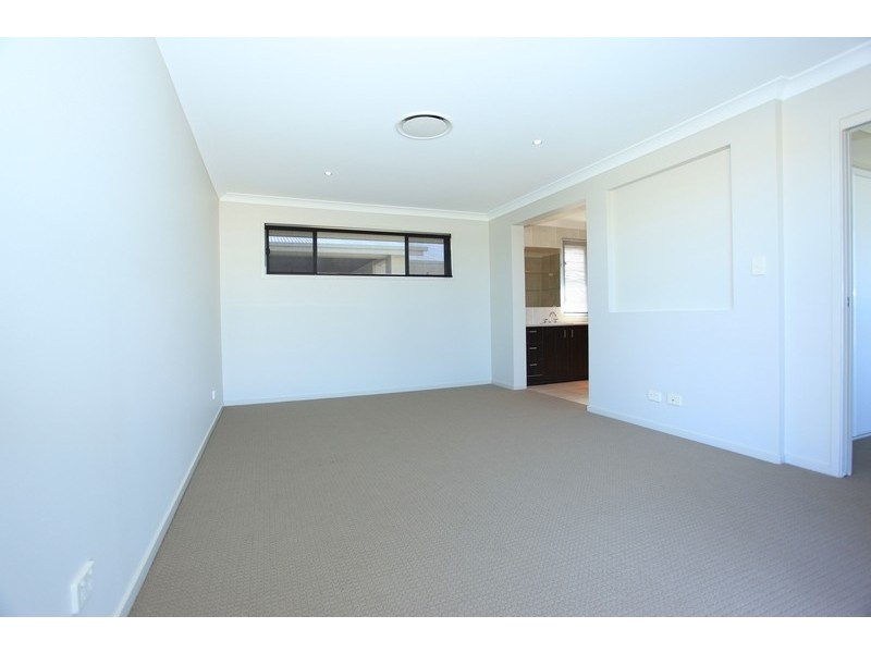 6 Gleeson Street, North Lakes QLD 4509