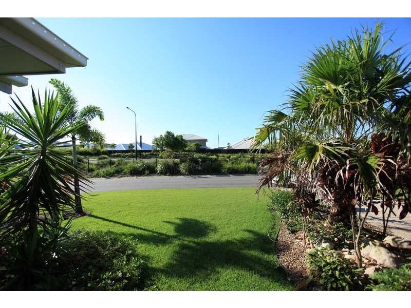 22 Forrestal Circuit, North Lakes QLD 4509